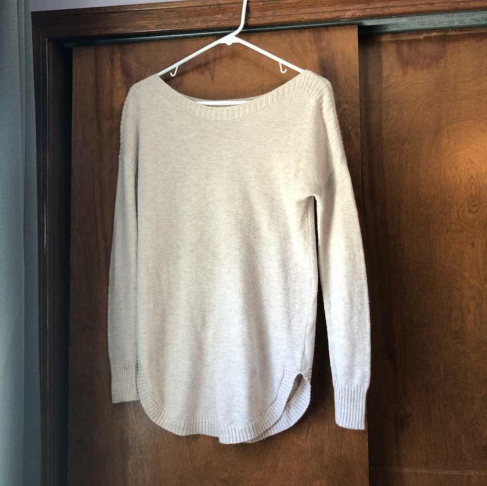 Wide neck beige tunic sweater
